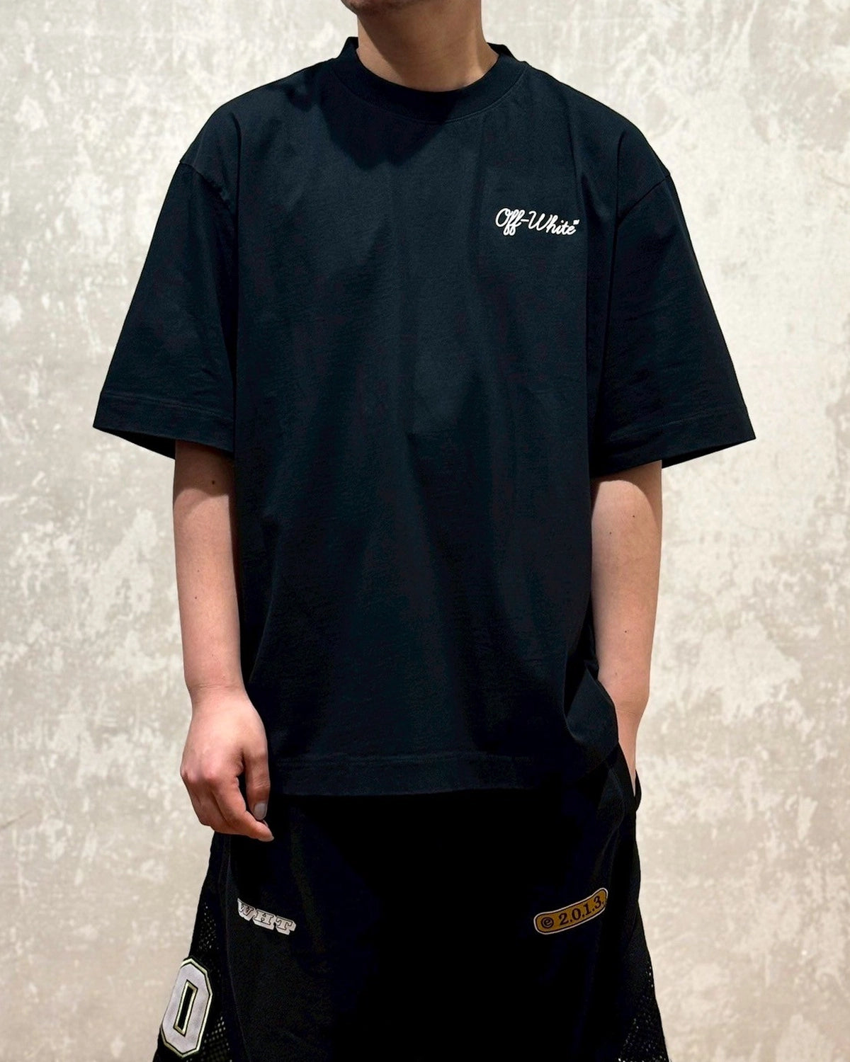 Off-White™ / SCRIPT SKATE S/S TEE (OMAS25-RTW0035)