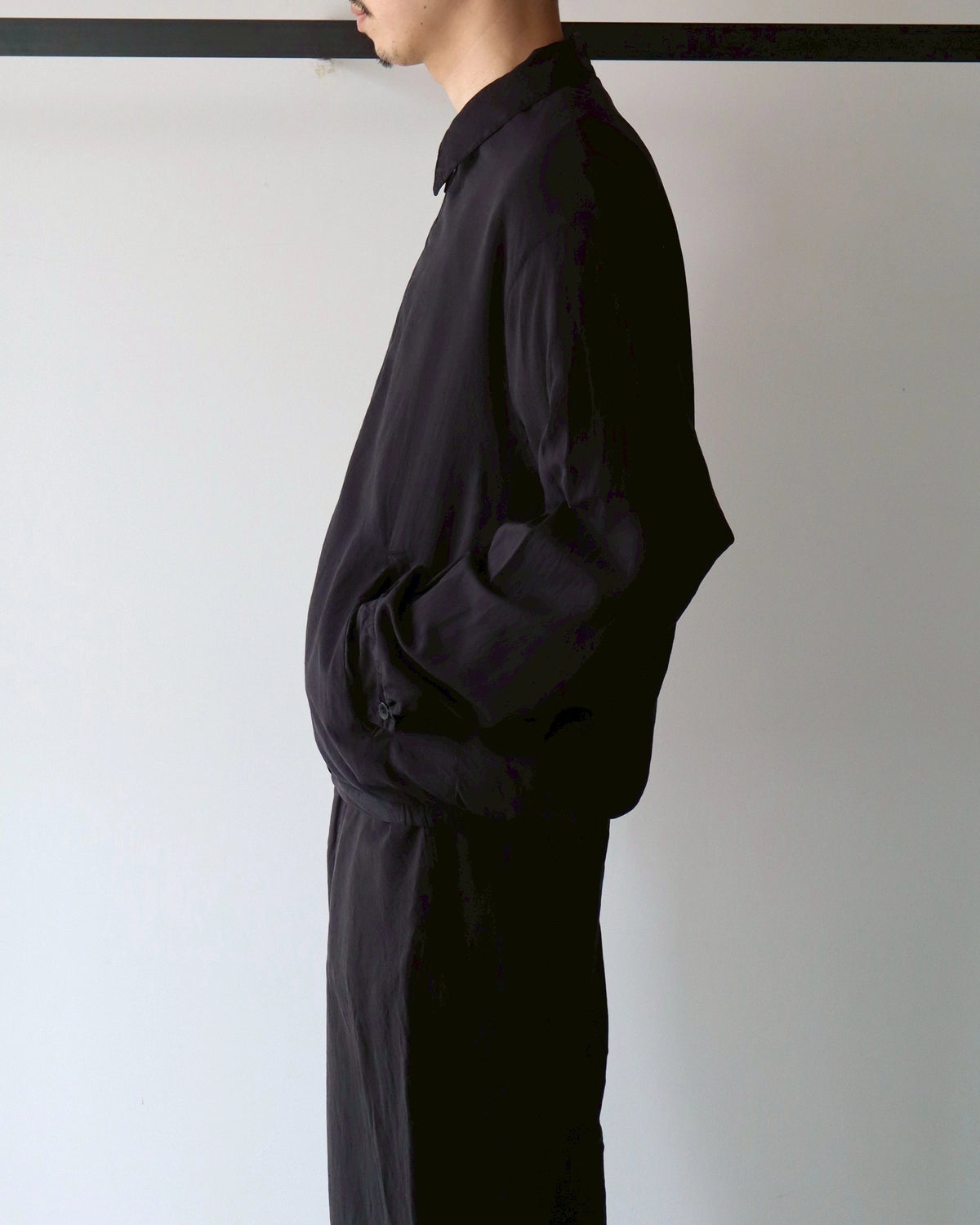 COMOLI / シルク製品染 ブルゾン (B01-01026)