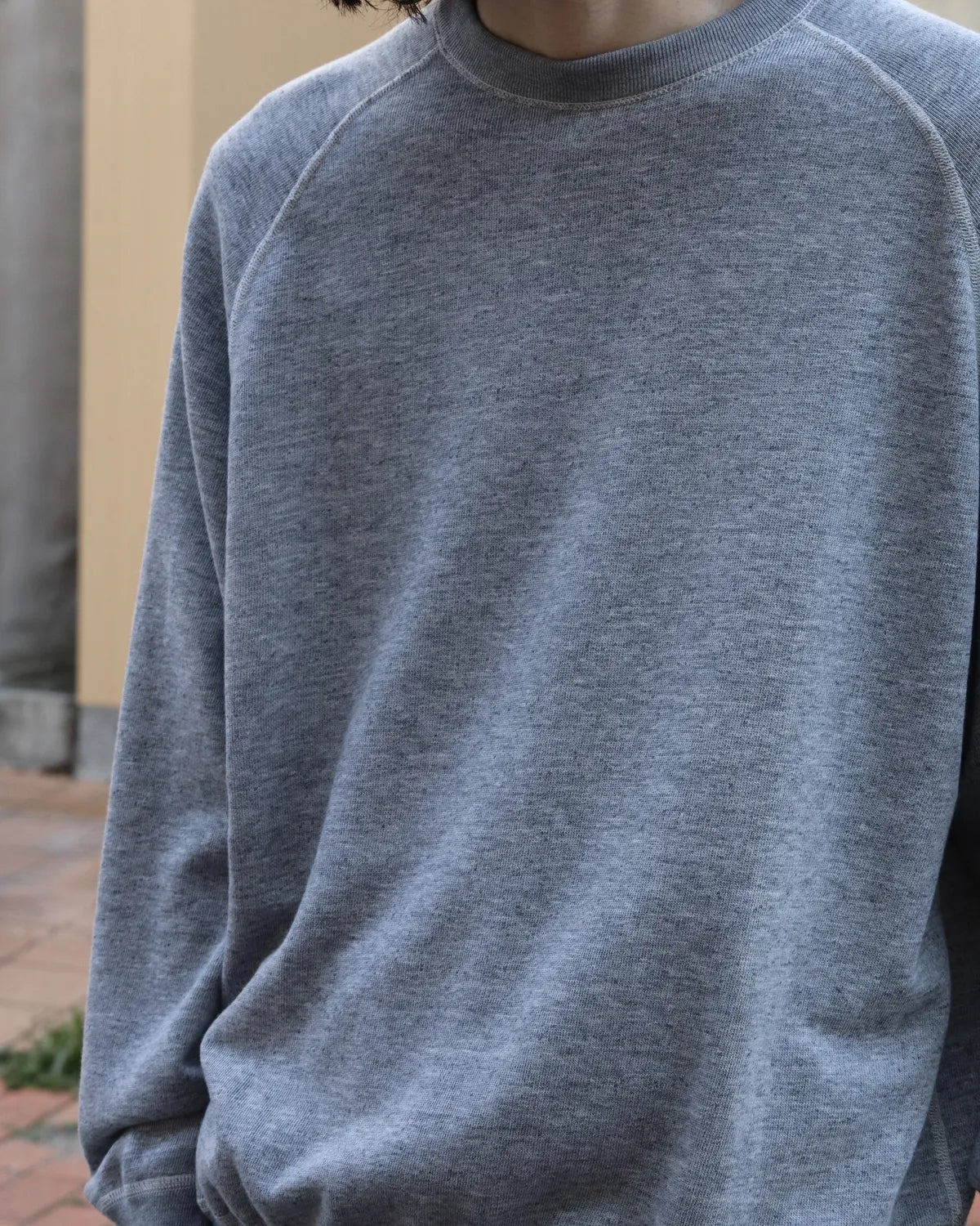 COMOLI / グレー裏毛 クルーネック (D01-05045)