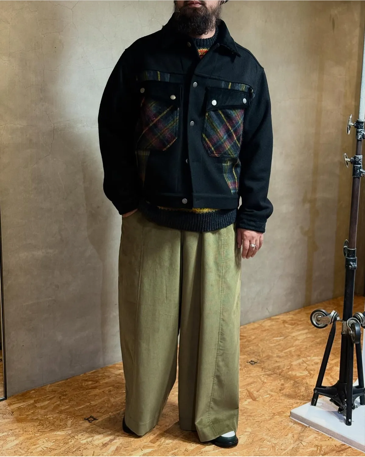 NICHOLAS DALEY /  (ND-AW25-WOJ-WOL)