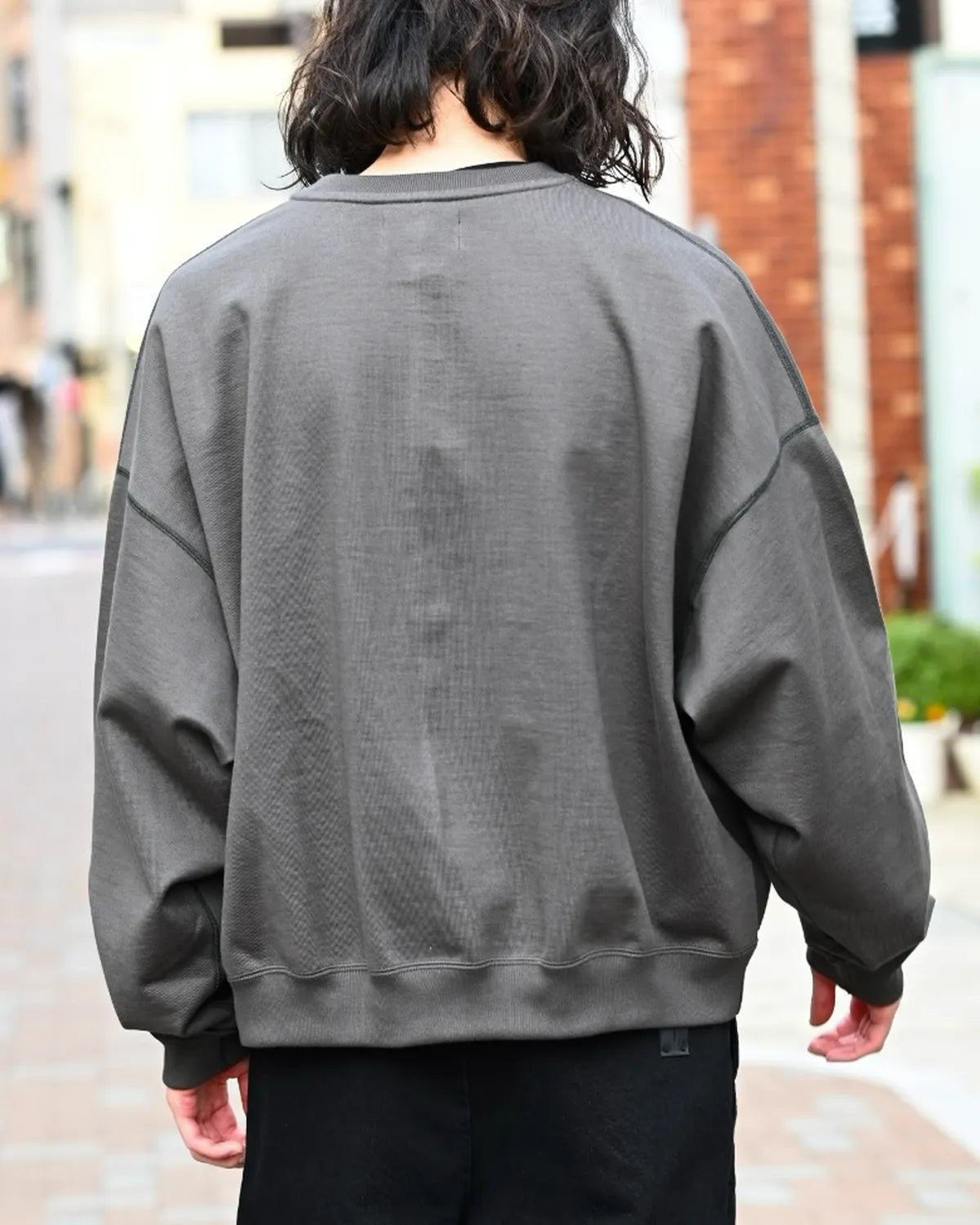 MARKAWARE / HUGE SHORT SWEAT (A25D03CS01C)