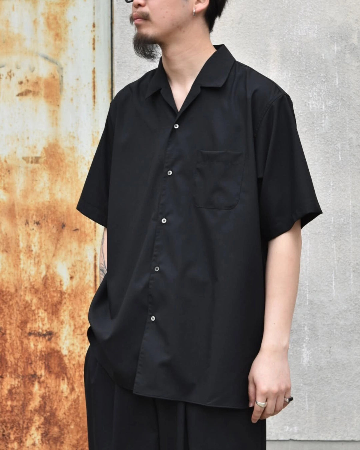 MARKAWARE / ORGANIC WOOL 2/80 TROPICAL ITALIAN OPEN COLLAR S/S SHIRT (A25B03SH02B)