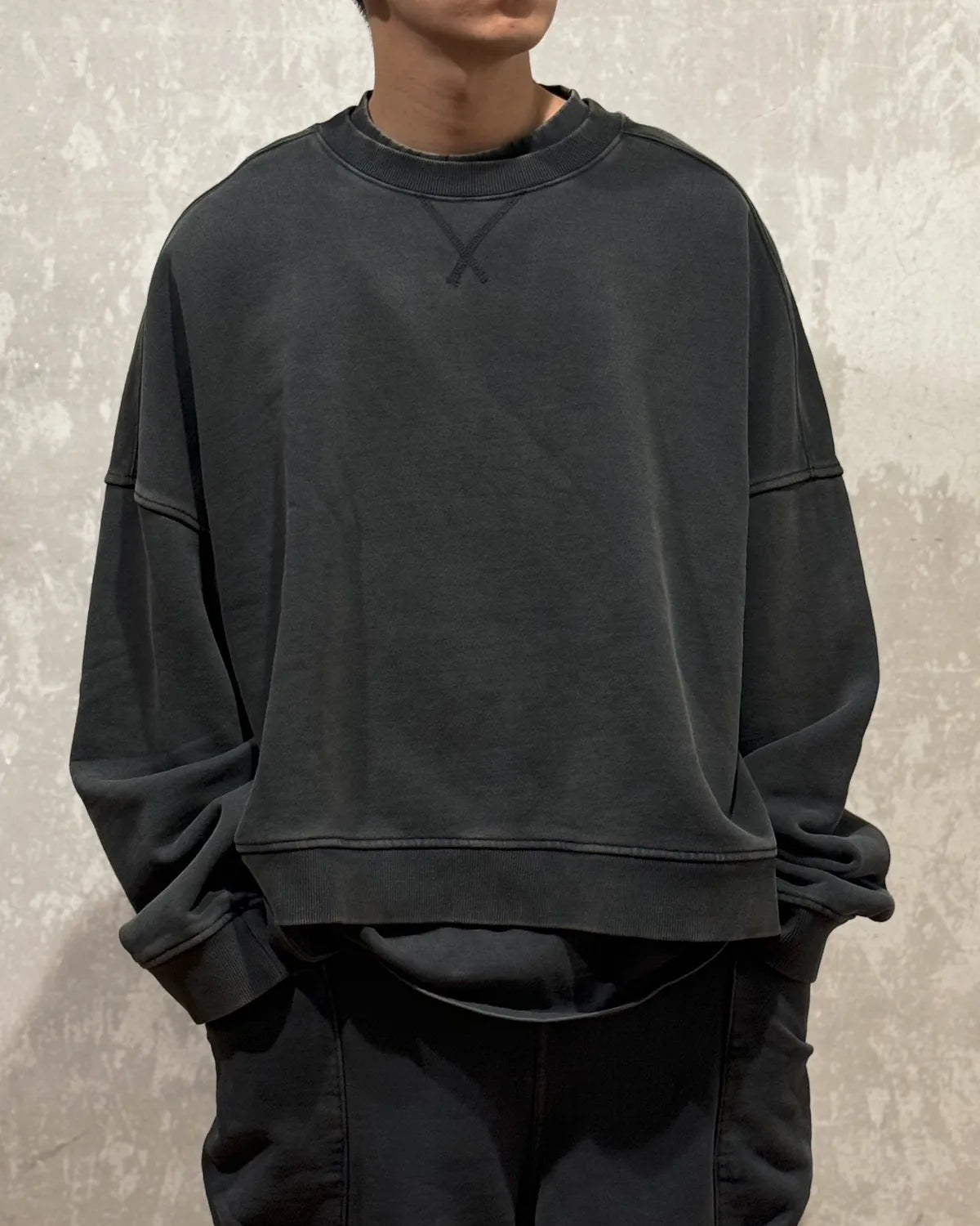 entire studios / BOX CREW (UNU-25-1014)