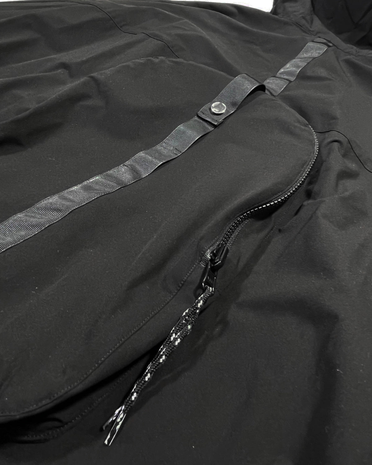 ALMOSTBLACK / WV WTR-R HD PONCHO BLOUSON (25ABGAB-BL01)