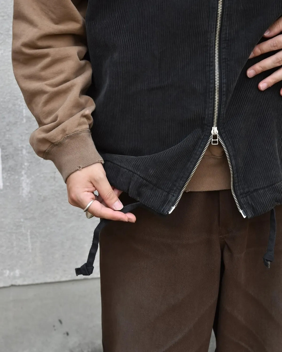concause / VEST (2502011)