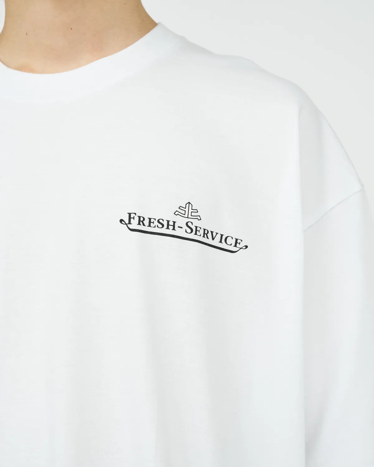 FreshService / CORPORATE PRINTED S/S TEE "FF" (FSC263-70137)