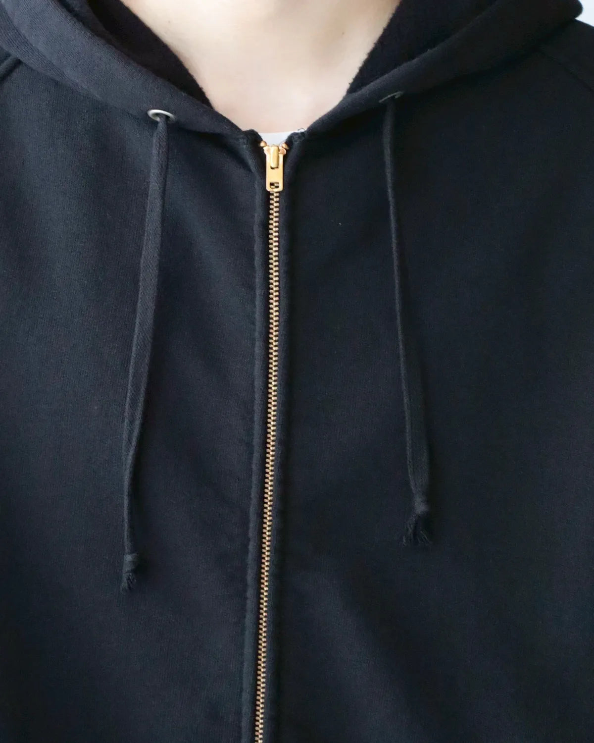 COMOLI / コットン裏毛 ジップパーカー (C03-05001)