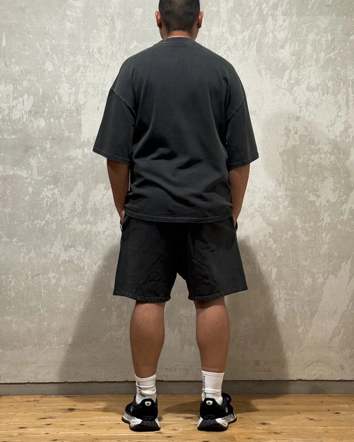 entire studios / STANDARD SWEATSHORT (ESSS26SH01012)