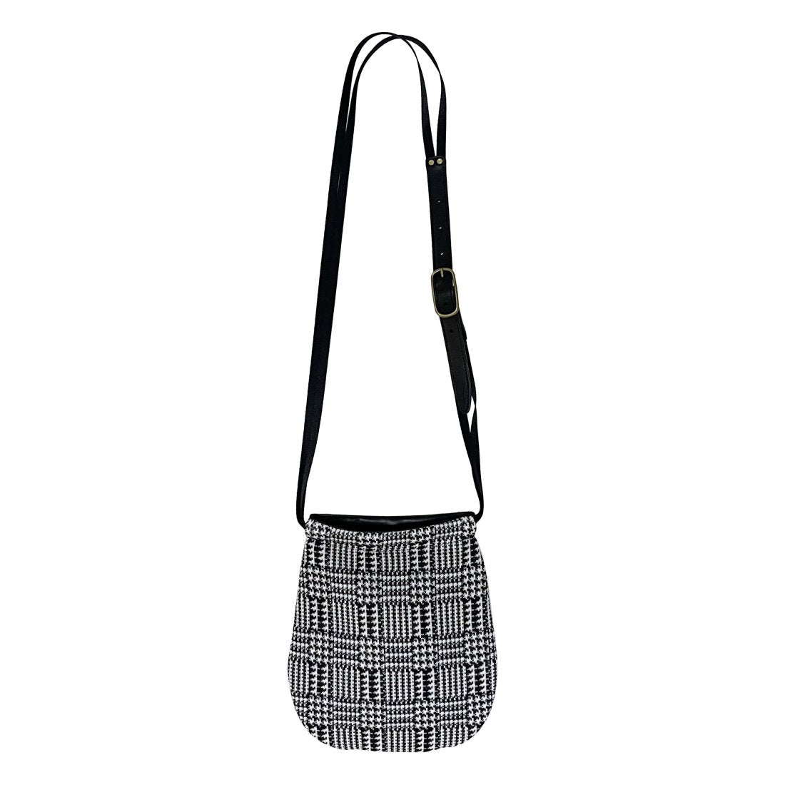 texnh / ROUND SHOULDER(INLAY KNIT)