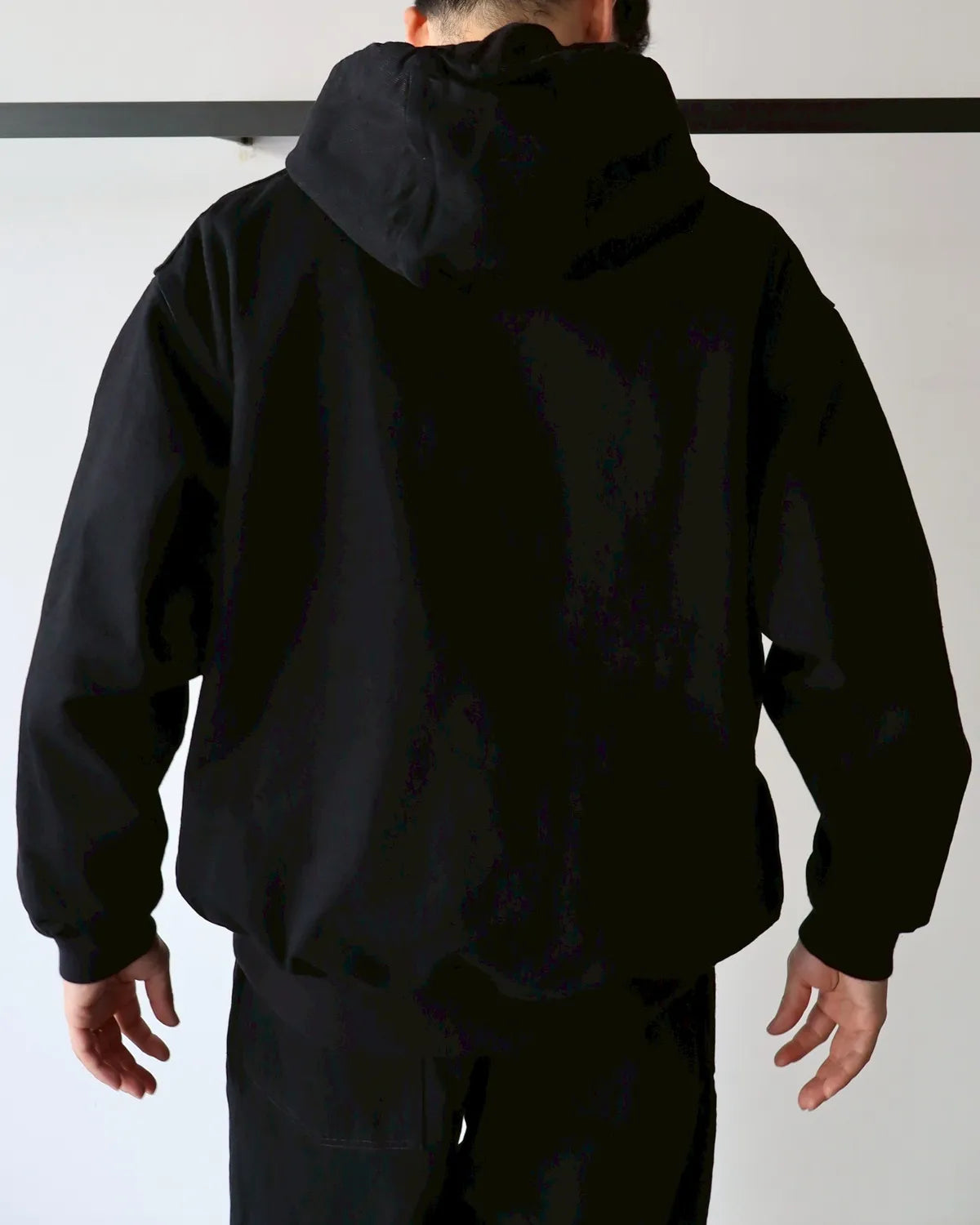 COMOLI / ブラックデニム ジップパーカ (C03-01003)