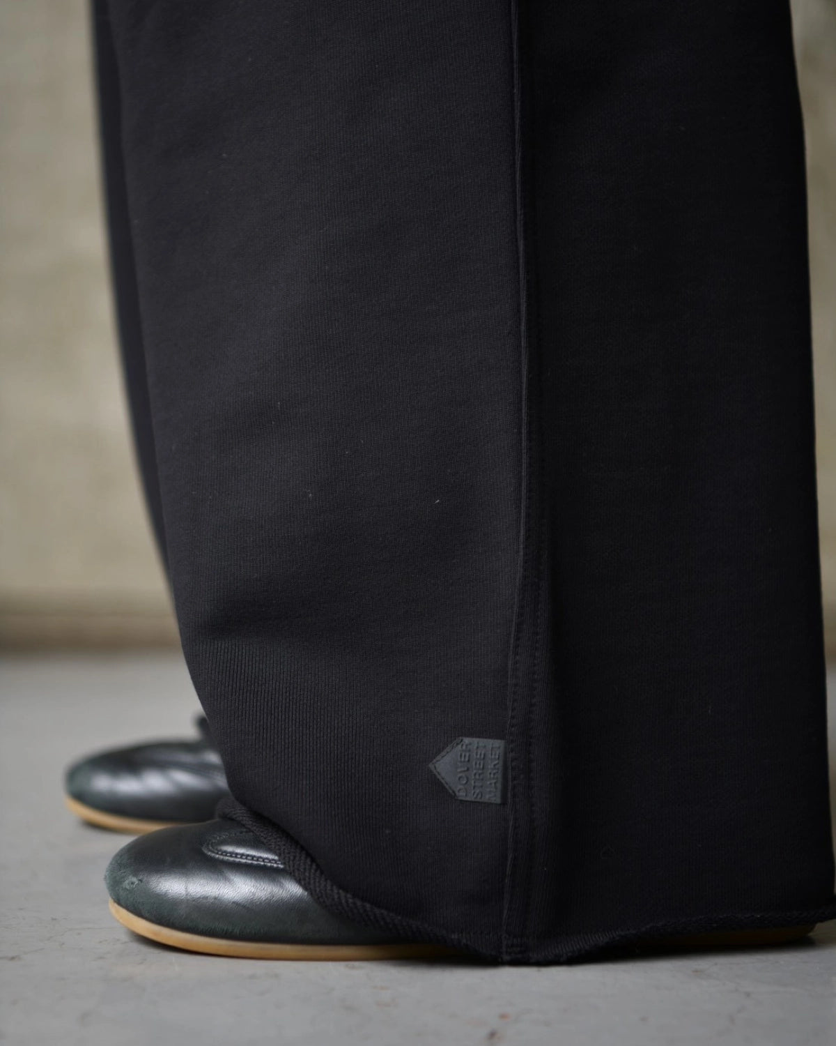 DOVER STREET MARKET kei ninomiya / PLEATED PANTS COTTON BACK PILE KNIT (DSM01P005)