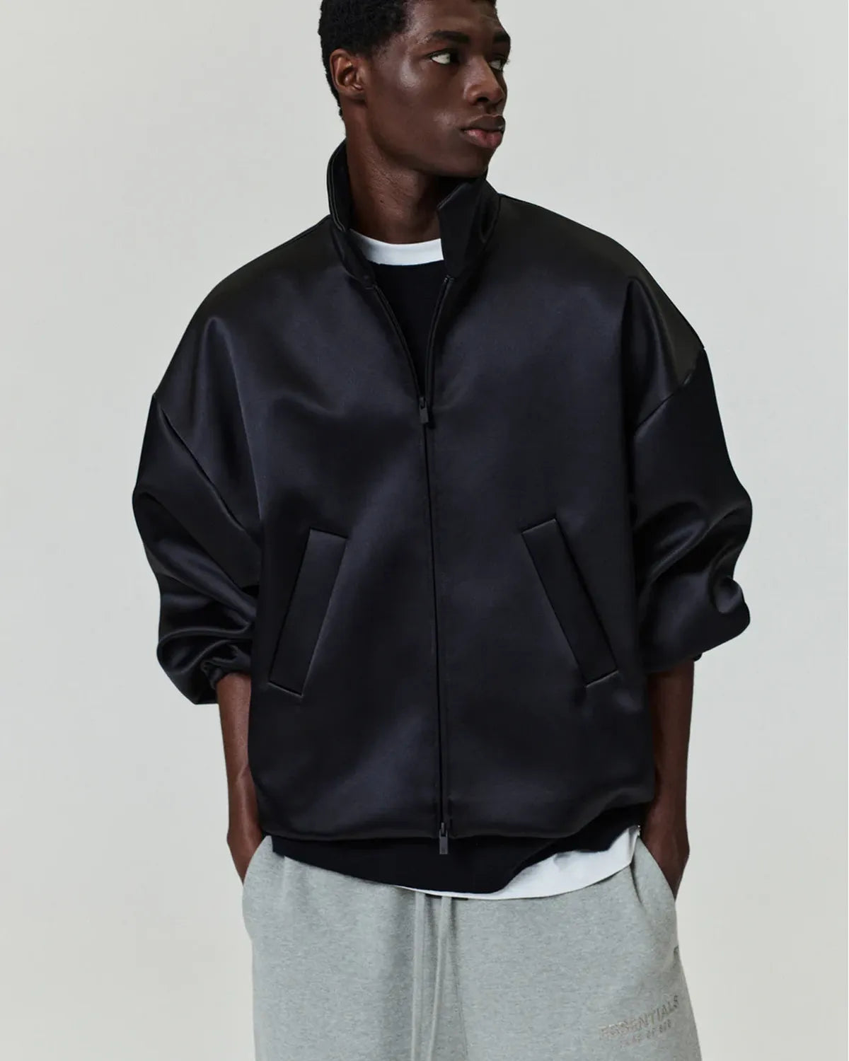ESSENTIALS / BONDED SATIN ZIP UP BOMBER (202SP258070F)