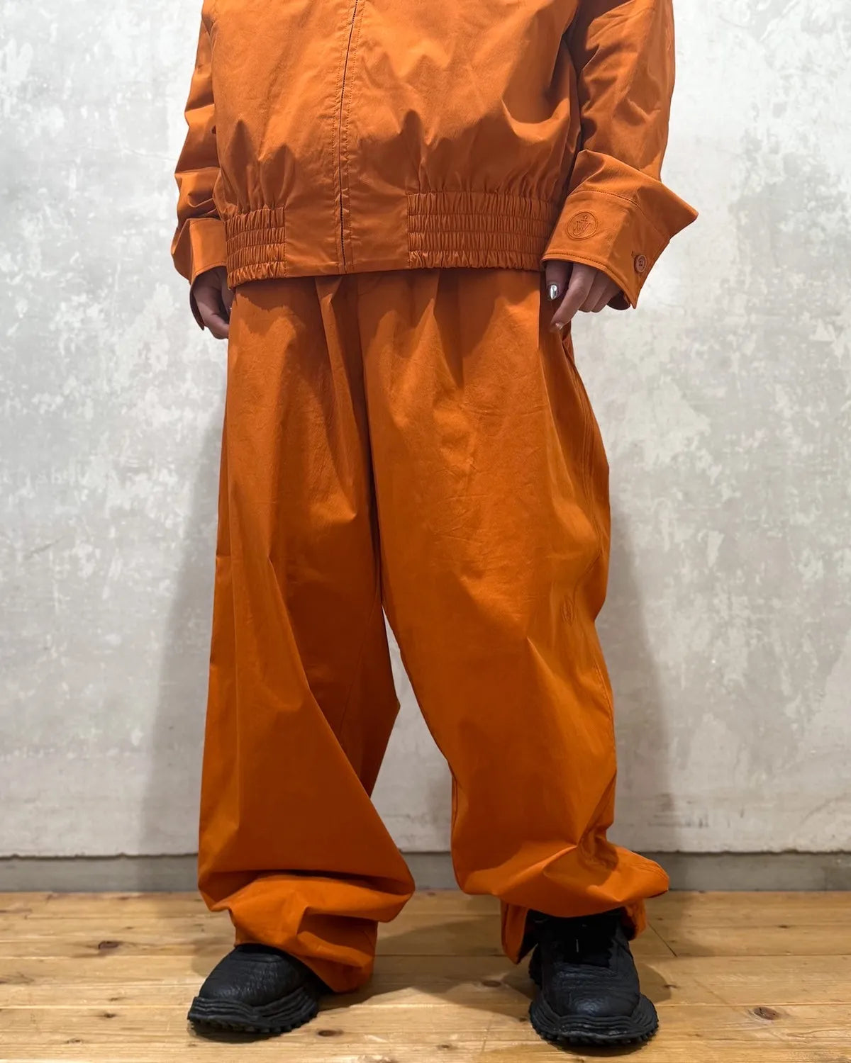 JW ANDERSON / PANTS (596-50071012)