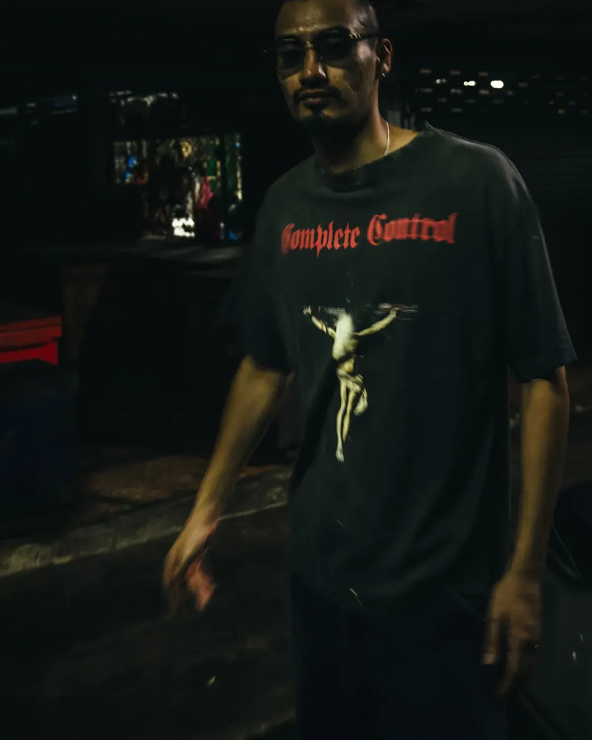 ©︎SAINT Mxxxxxx × Kosuke Kawamura / KK_SS TEE (SM-HR8-0000-C25)