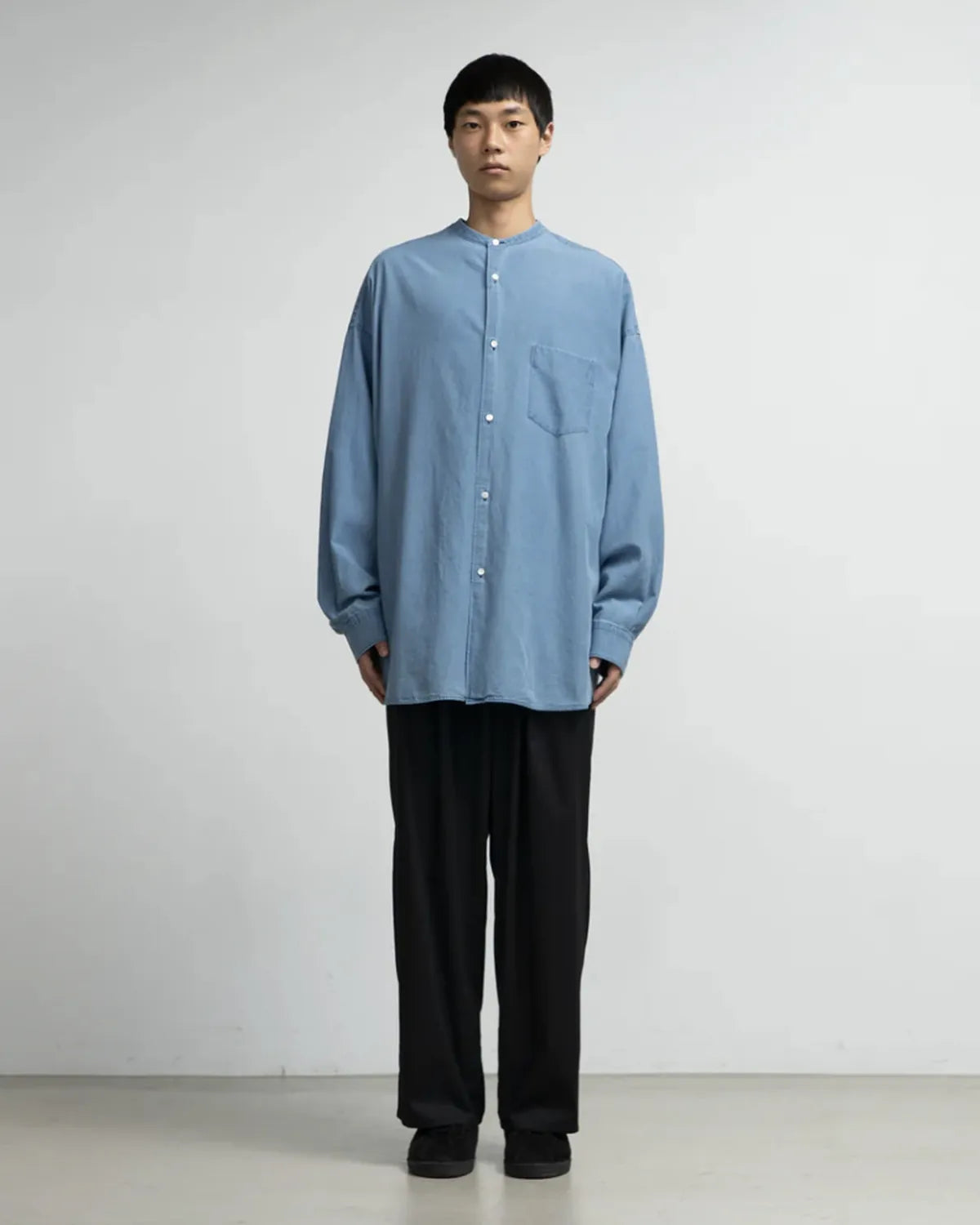 Graphpaper / SIDOGRAS indigo Poplin L/S Oversized Band Coallar Shirt (GM252-50046)