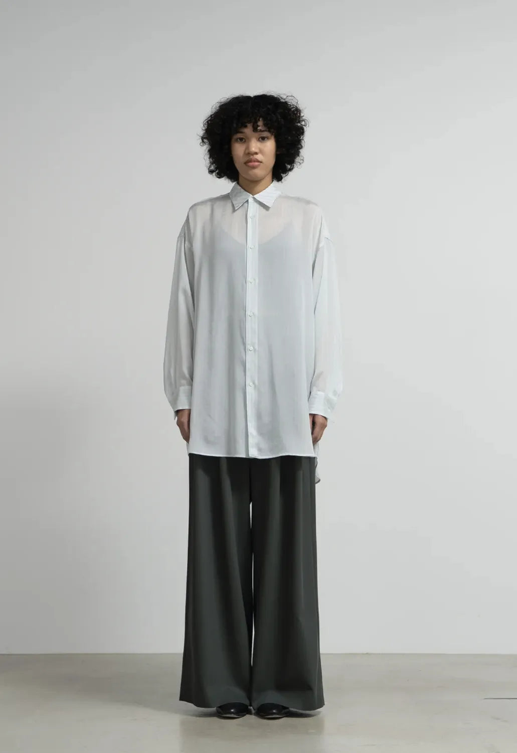 Graphpaper / Cupro Stripe Regulae Collar Long Shirt (GL253-50414)
