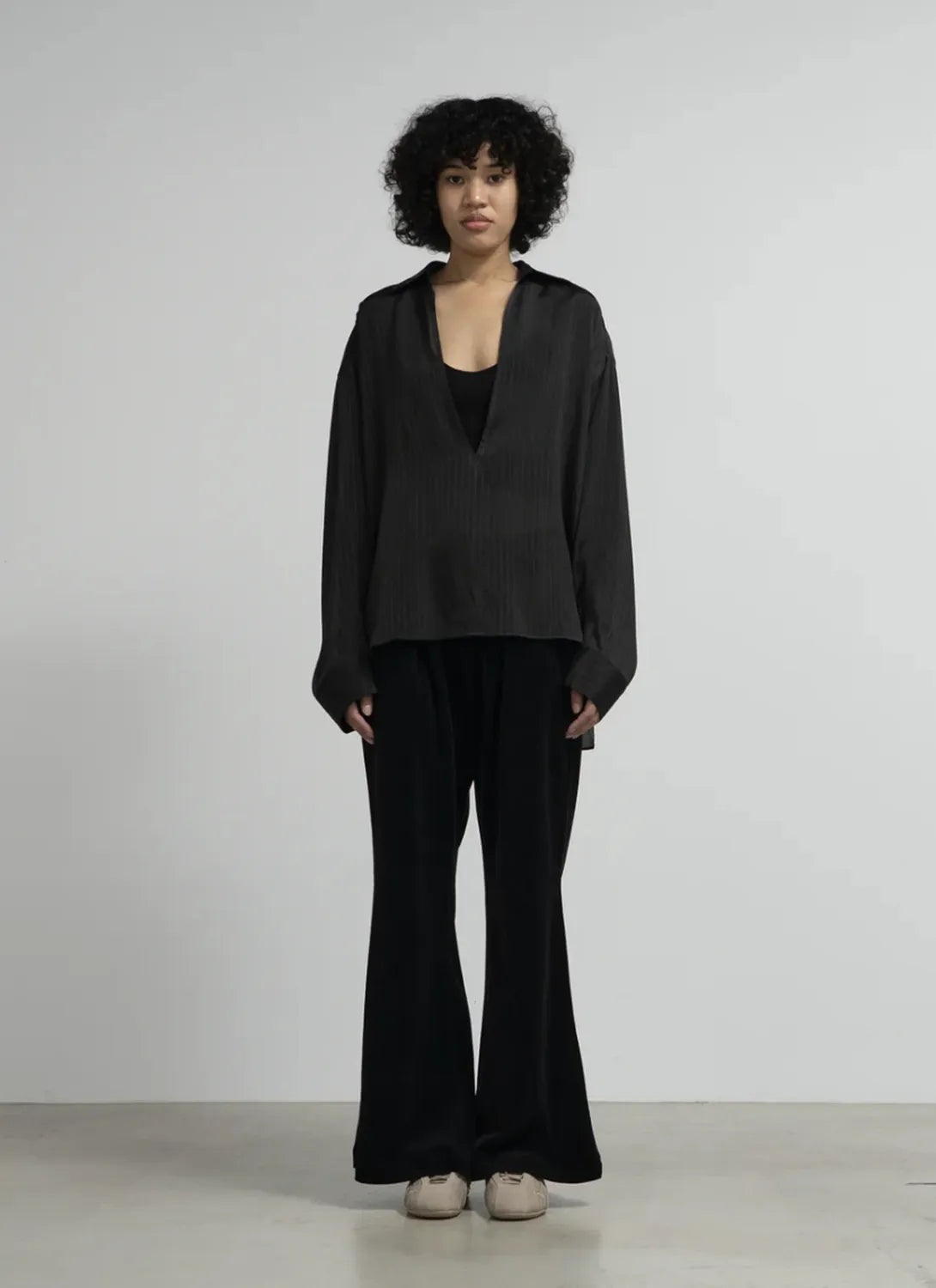 Graphpaper / Cupro Stripe Skipper Blouse (GL253-50415)
