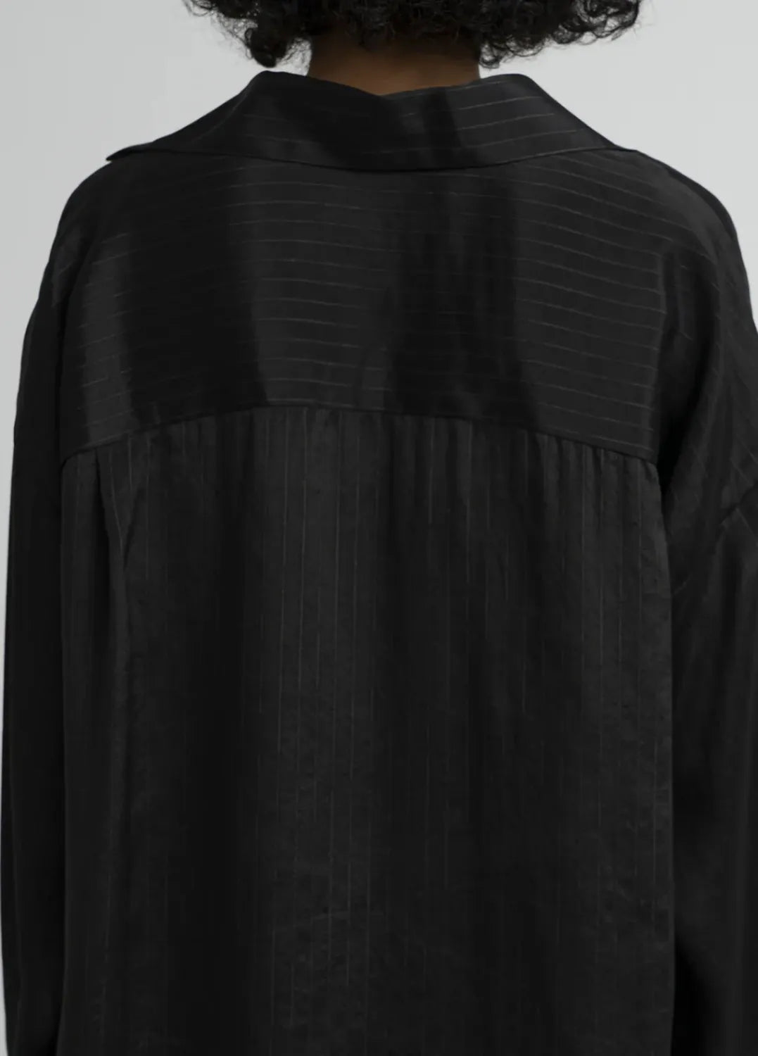 Graphpaper / Cupro Stripe Skipper Blouse (GL253-50415)