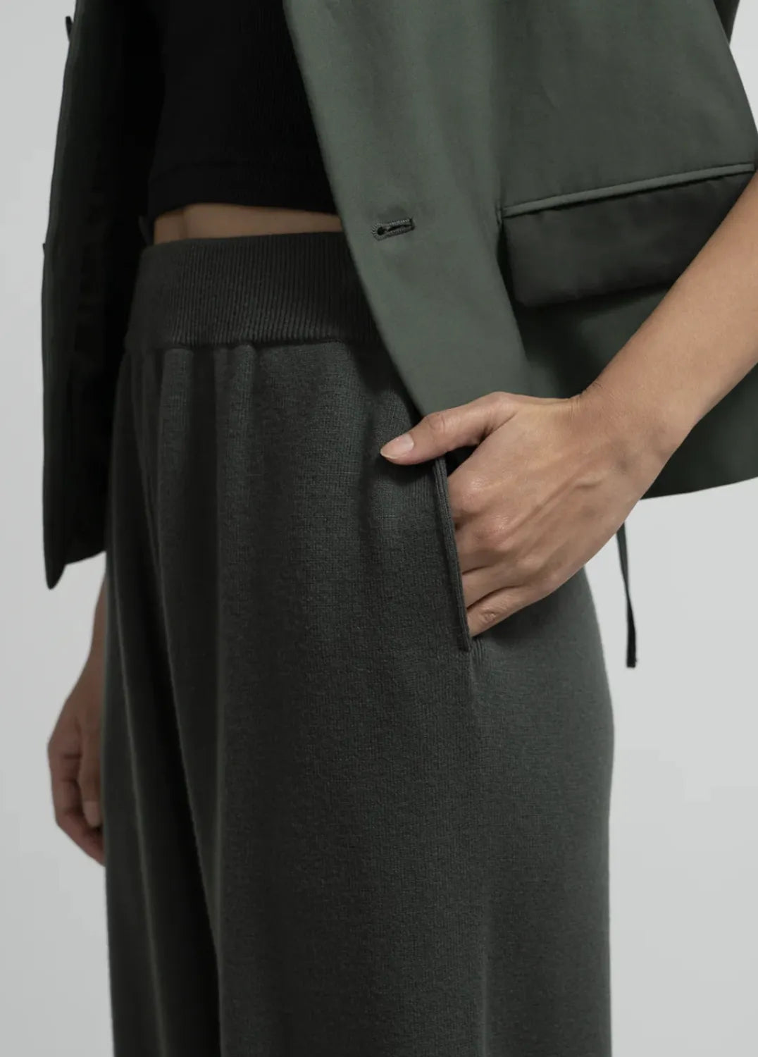 Graphpaper / Mercerized Fine Wool Knit Pants (GL253-80465)