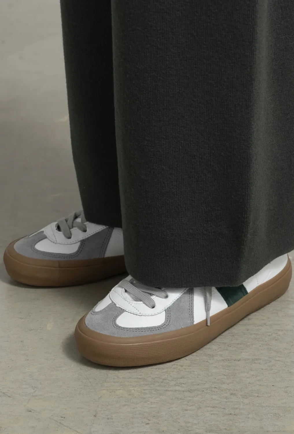 Graphpaper / Mercerized Fine Wool Knit Pants (GL253-80465)