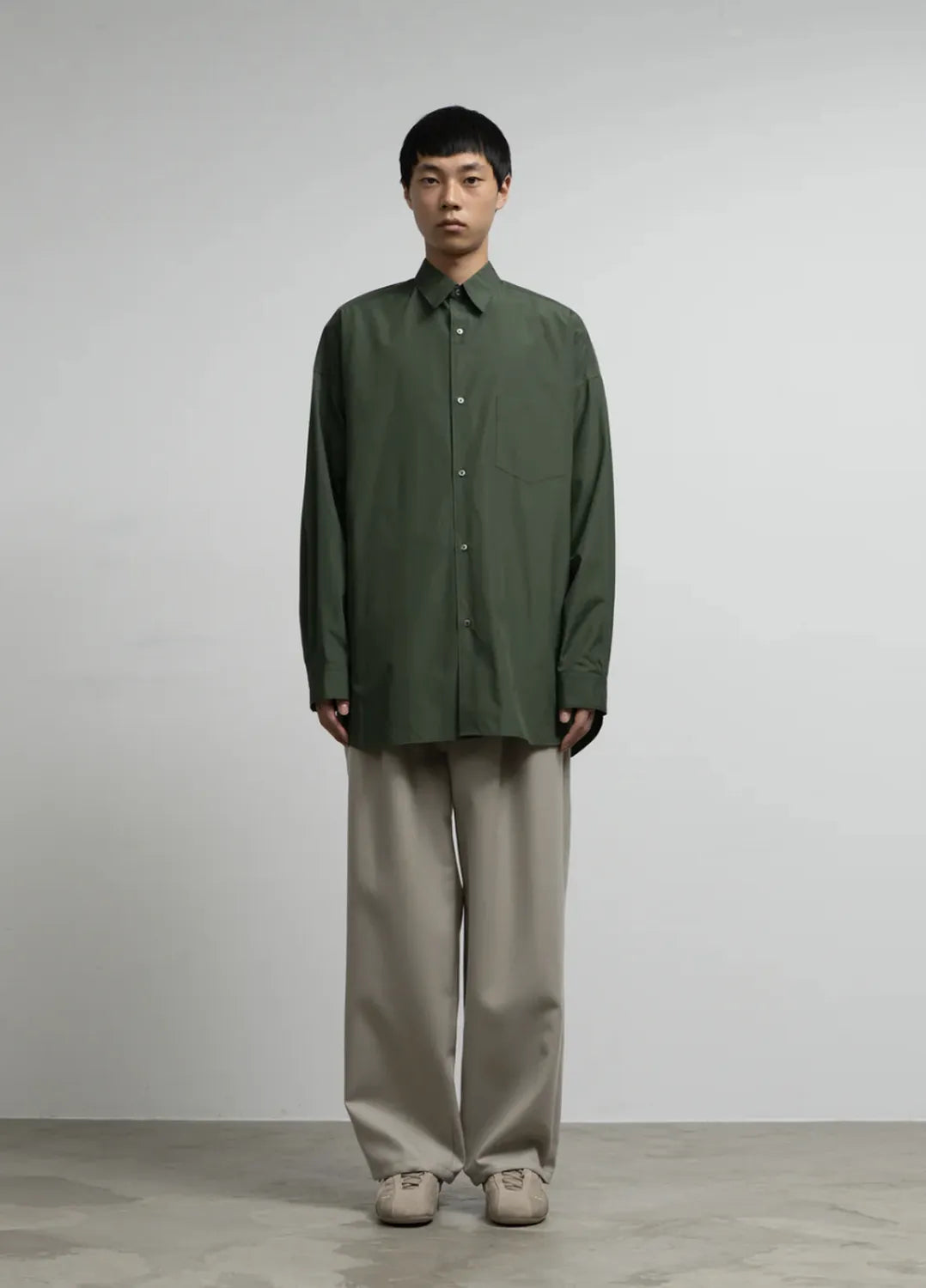 Graphpaper / Silicon Poplin Oversized Regular Collar Shirt (GM253-50180)