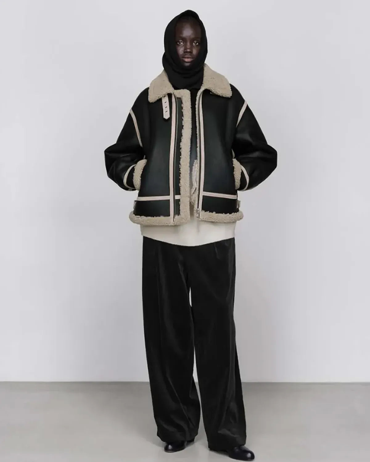 Graphpaper / Suvin Corduroy Wide Straight Trousers (GU253-40366)
