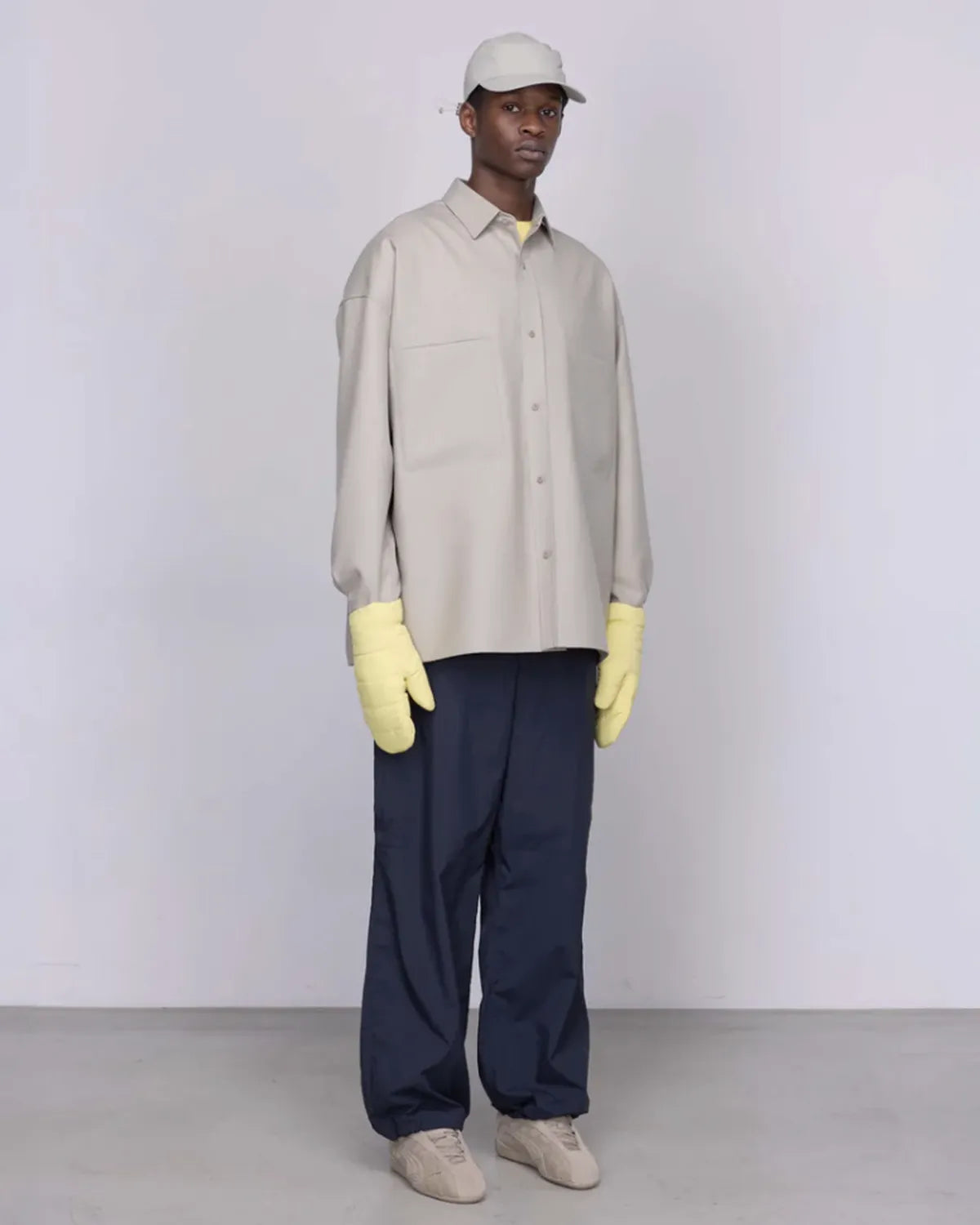 Graphpaper / PERTEX UNLIMITED Tech Easy Pants (GM253-40396)