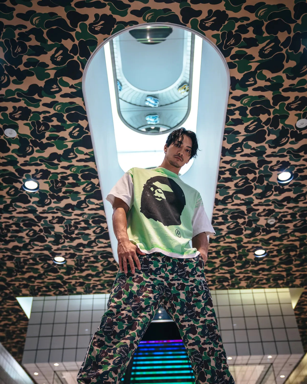 ©︎SAINT Mxxxxxx × A BATHING APE® / BEPA_SS TEE_HANDPRINT (SM-HR1-0000-C34)