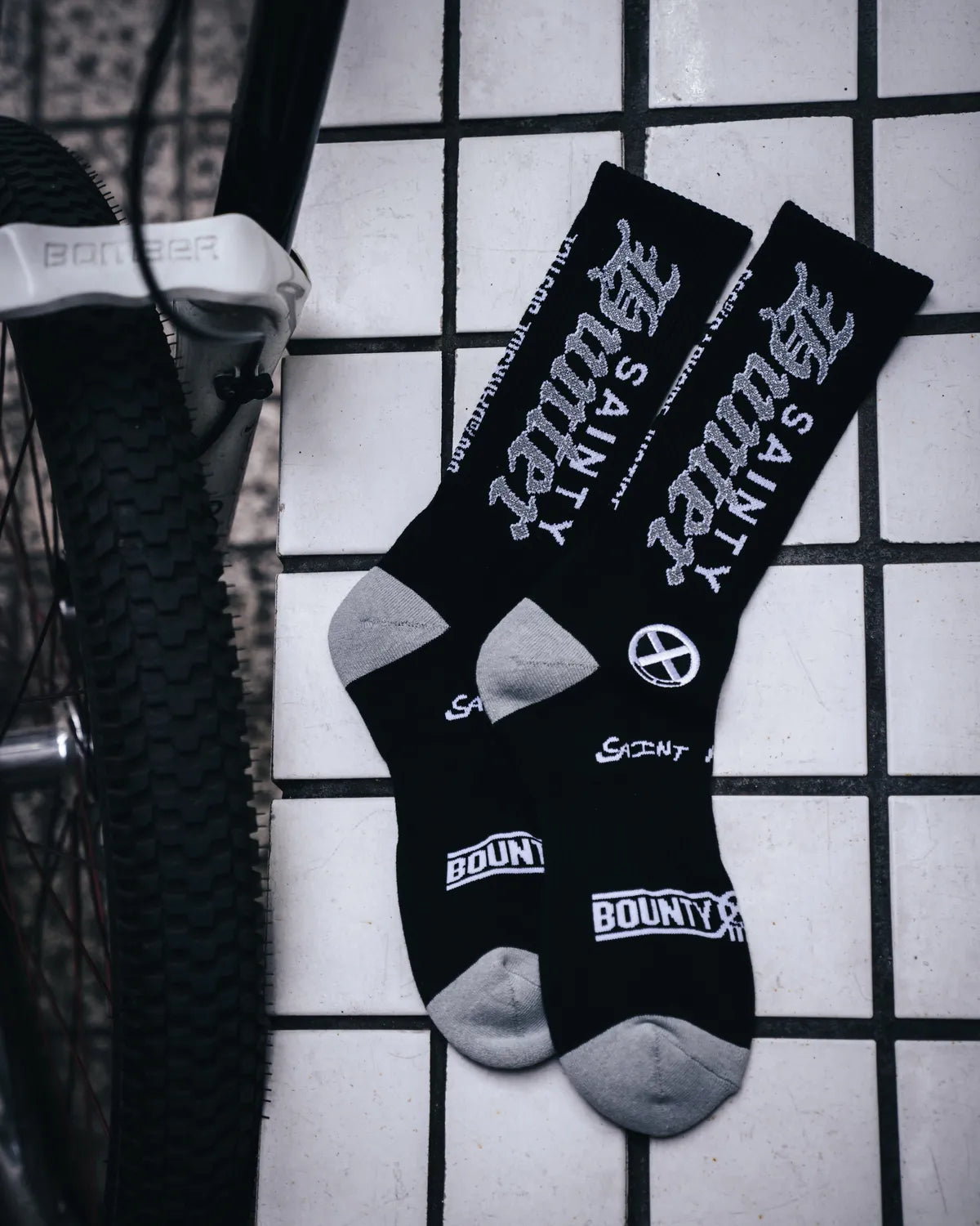 ©︎SAINT Mxxxxxx × BOUNTY HUNTER / BH_SOCKS / SAINTY HUNTER (SM-MK8-0000-C39)