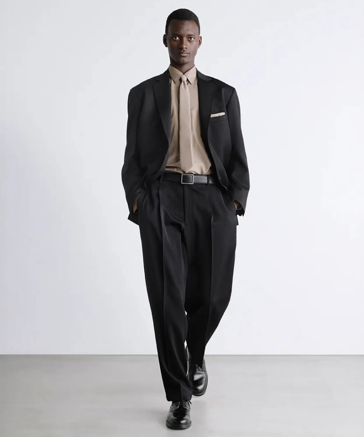 Graphpaper / ALUMO for GP Cotton Pocket Square (GU261-90227)