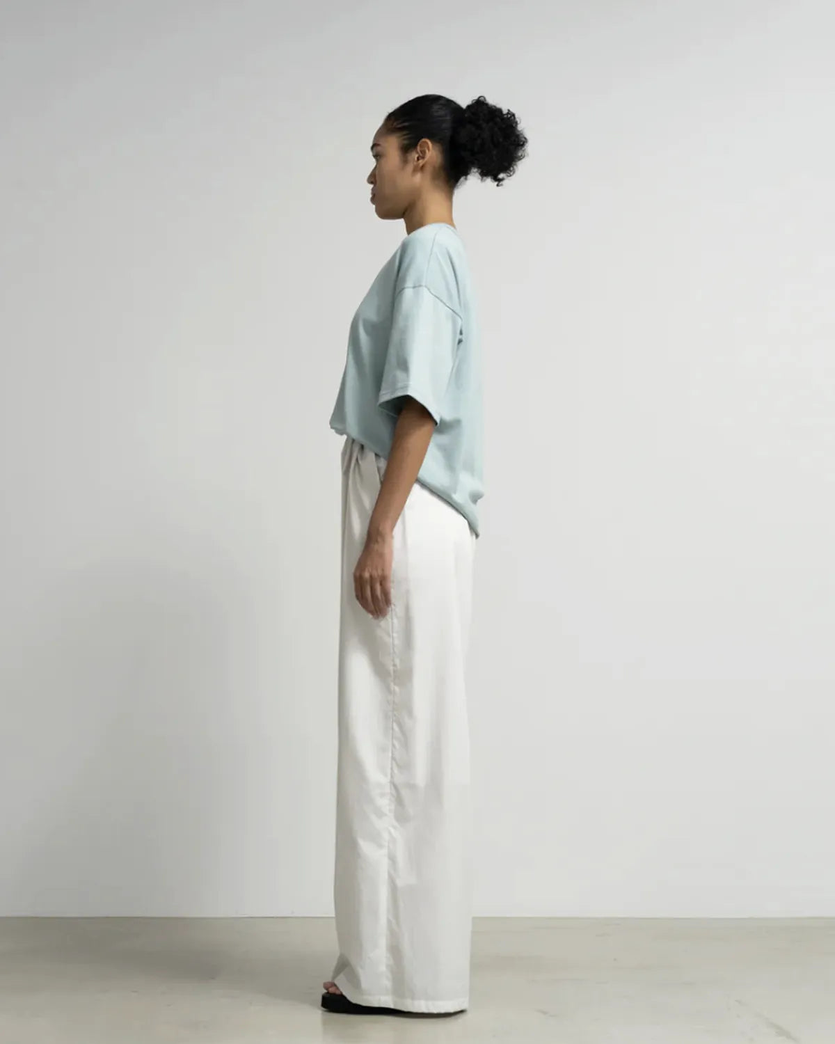 Graphpaper / Silicon Poplin Two Tuck Easy Wide Pants (GL261-40187)