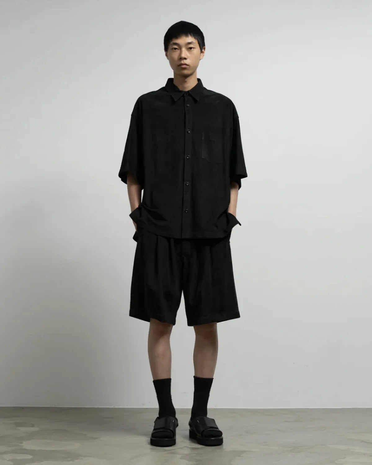Graphpaper / Cow Nubuck Leather S/S Oversized Regular Collar Shirt (GU261-50407)