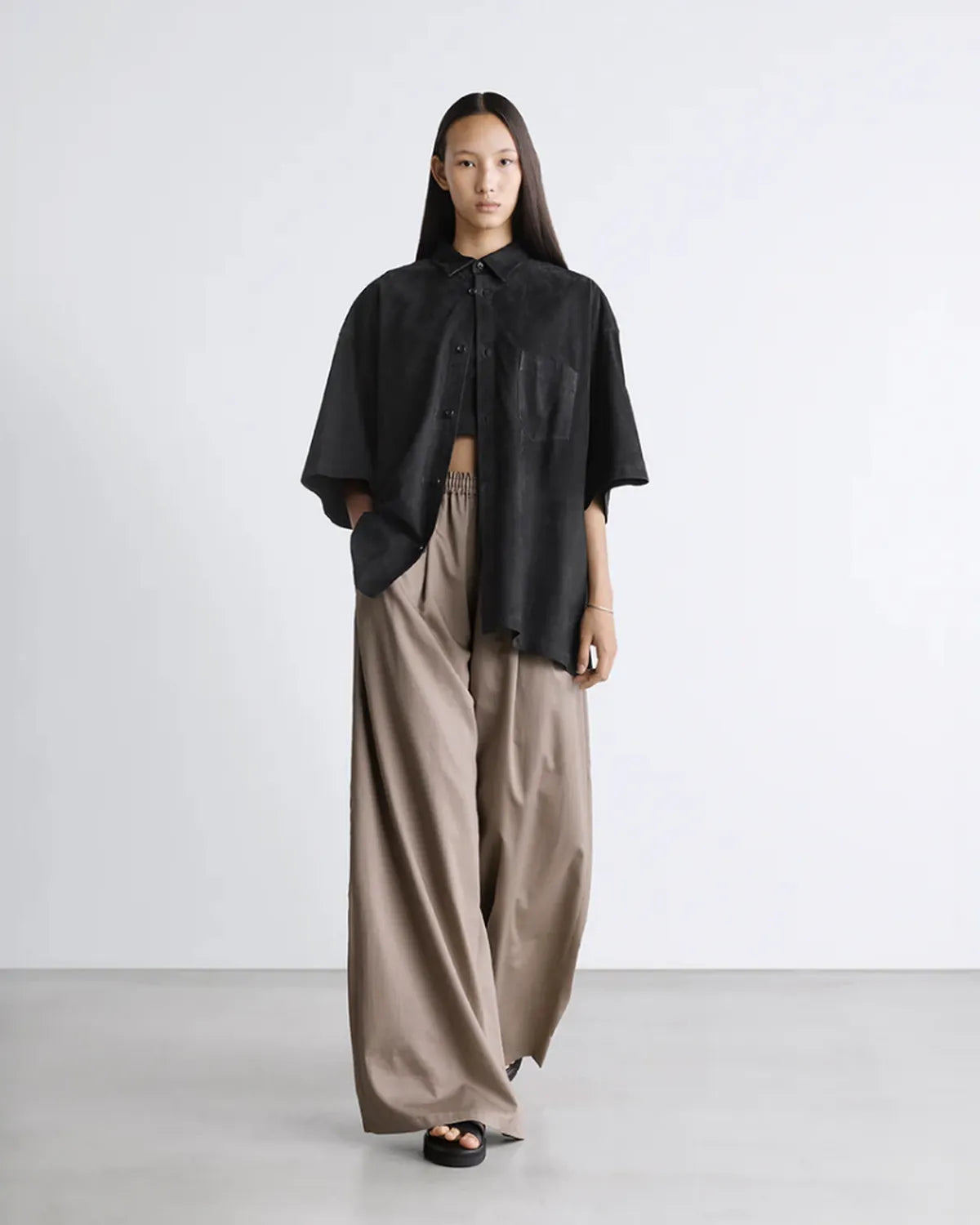 Graphpaper / Cow Nubuck Leather S/S Oversized Regular Collar Shirt (GU261-50407)