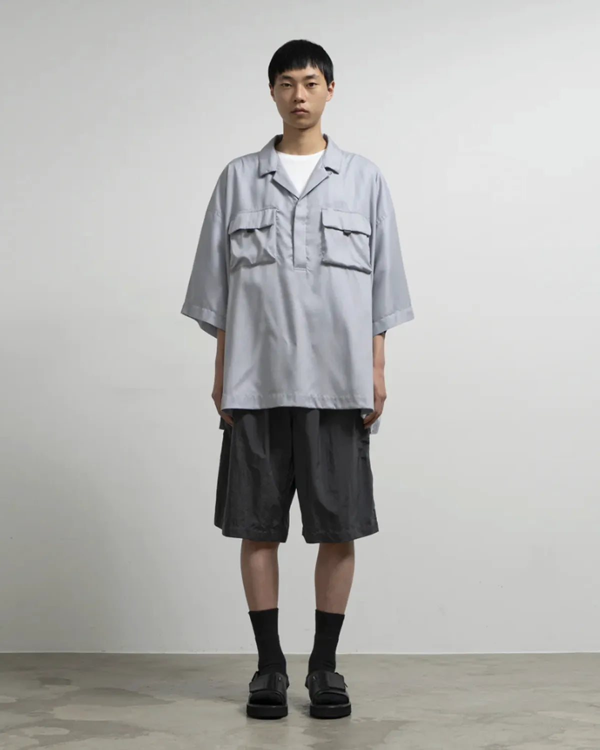 Graphpaper × NORMAL EXPERT / NORMAL EXPERT for Graphpaper OVERSIZED 65 SHIRT" (NEXM261-50001)