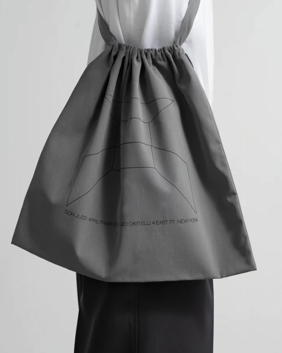 Graphpaper × JUDD Foundation / Donald Judd w/ GP Artwork Printed Drawstring Bag (GU261-90779)