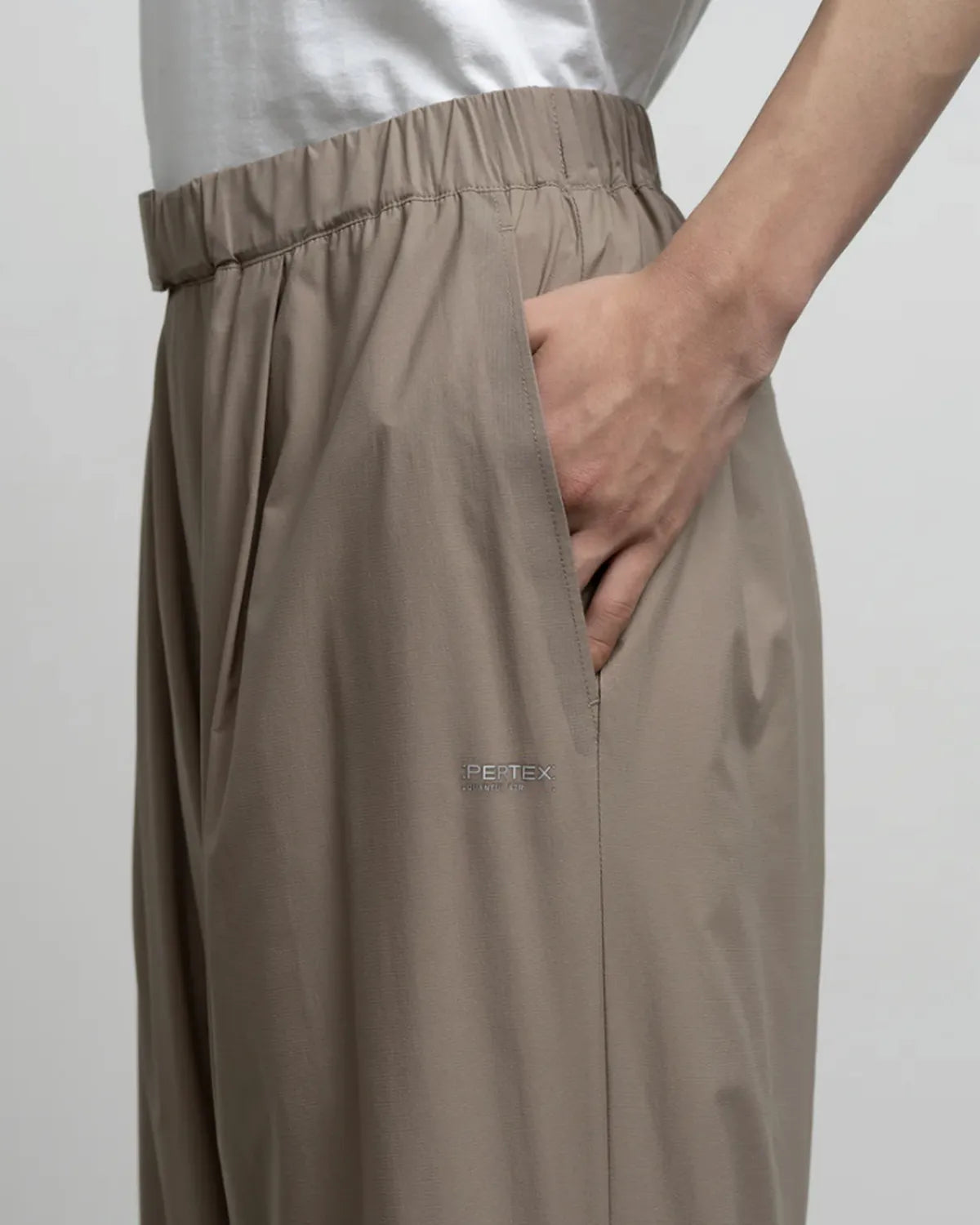 Graphpaper / PERTEX QUANTUM AIR Chef Track Pants (GM261-40300)