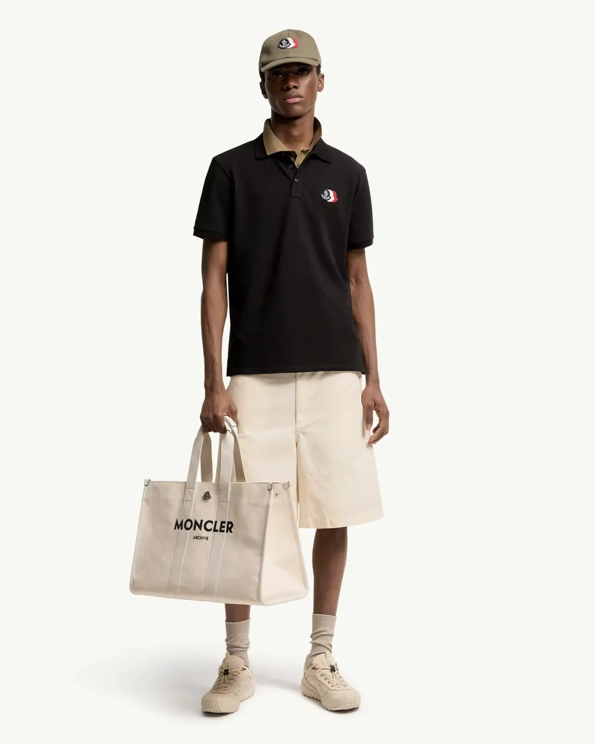 MONCLER / SS POLO (L10918A0003089A16)