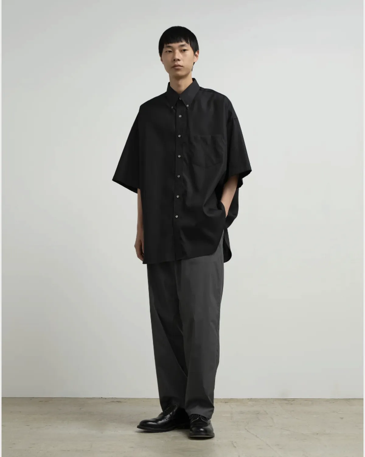 Graphpaper / Easy Care Poplin S/S Oversized B.D Shirt (GM263-50621)
