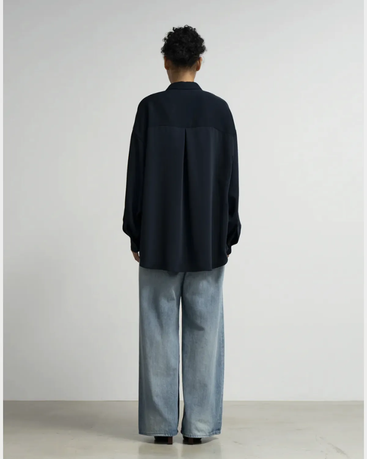 Graphpaper / Satin Oversized Regular Collar Shirt (GL263-50093B)