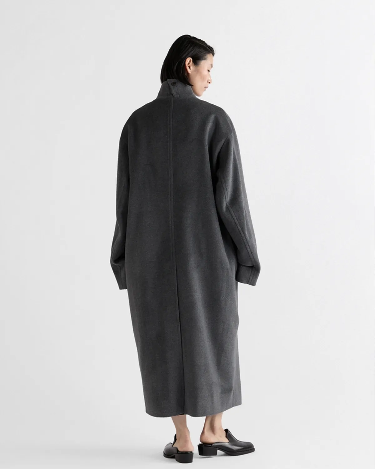 IHNN / Layered Collar Angora Coat (ID26A-CT02)