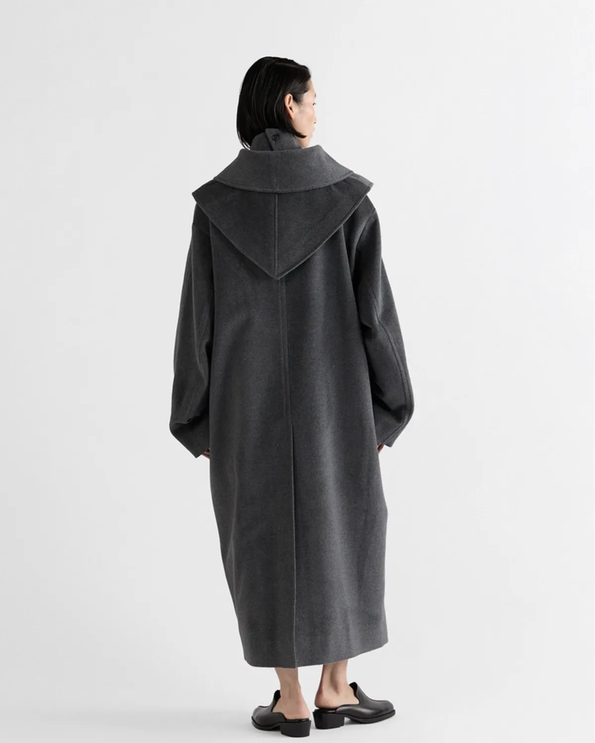 IHNN / Layered Collar Angora Coat (ID26A-CT02)