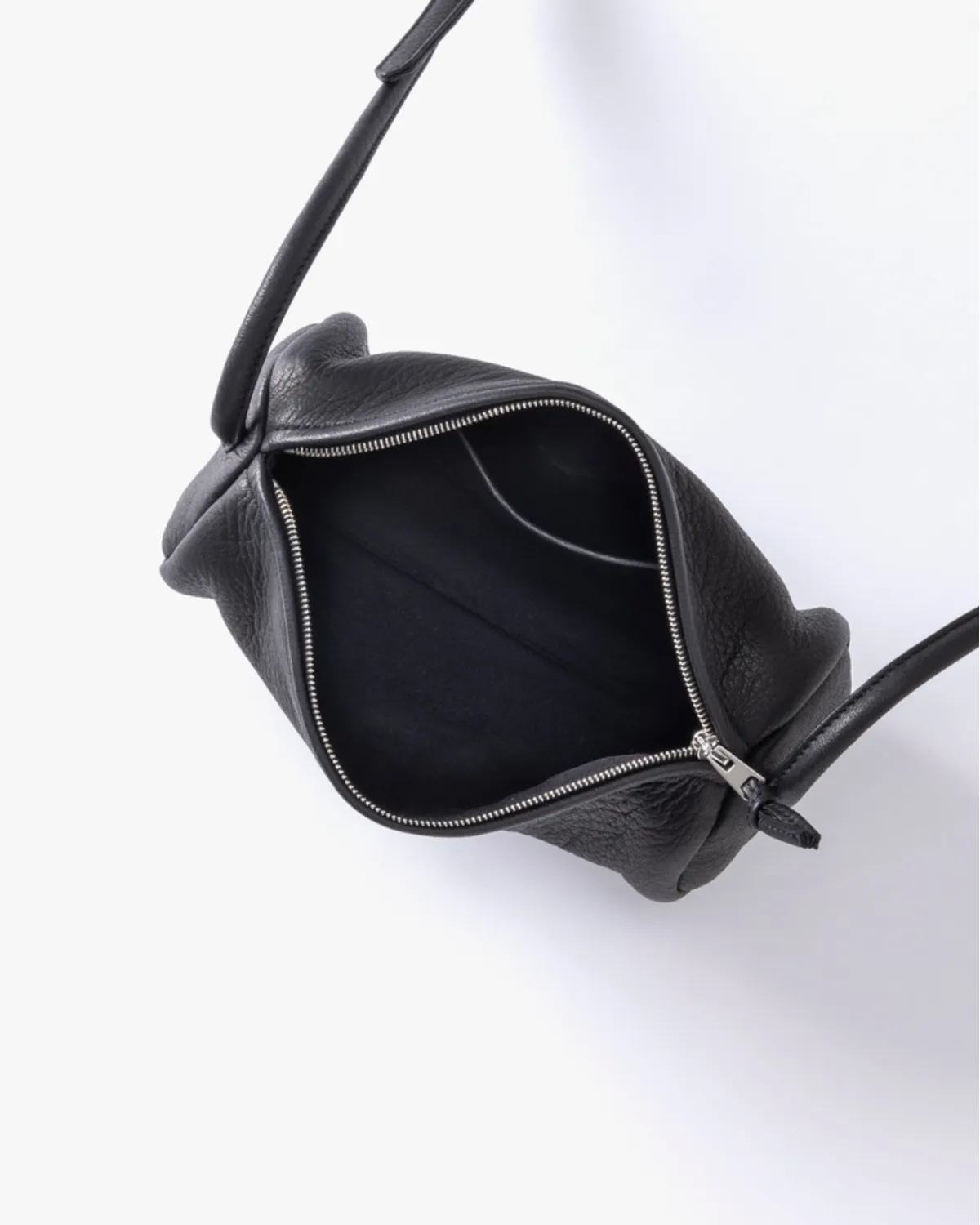 Aeta / CYLINDER SHOULDER (DA103)