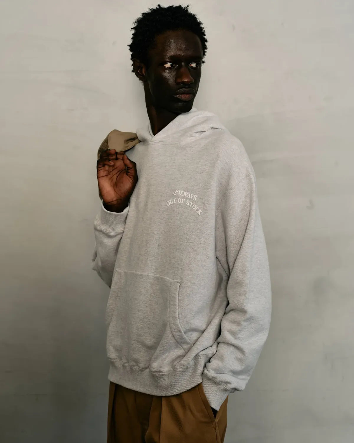 ALWAYS OUT OF STOCK / BASIC LOGO HOODIE (HA-026103204)