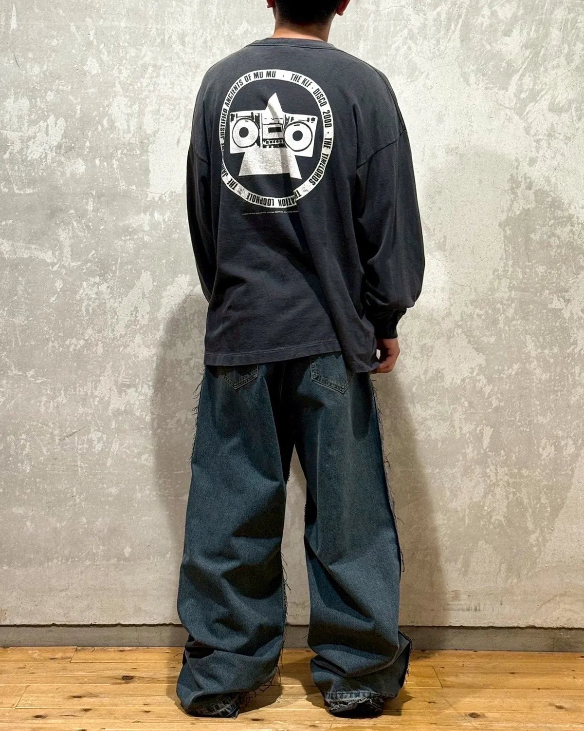 ©︎SAINT Mxxxxxx × The KLF / KLF_LS_TEE_WHITE KLF (SM-HR1-0000-C03)