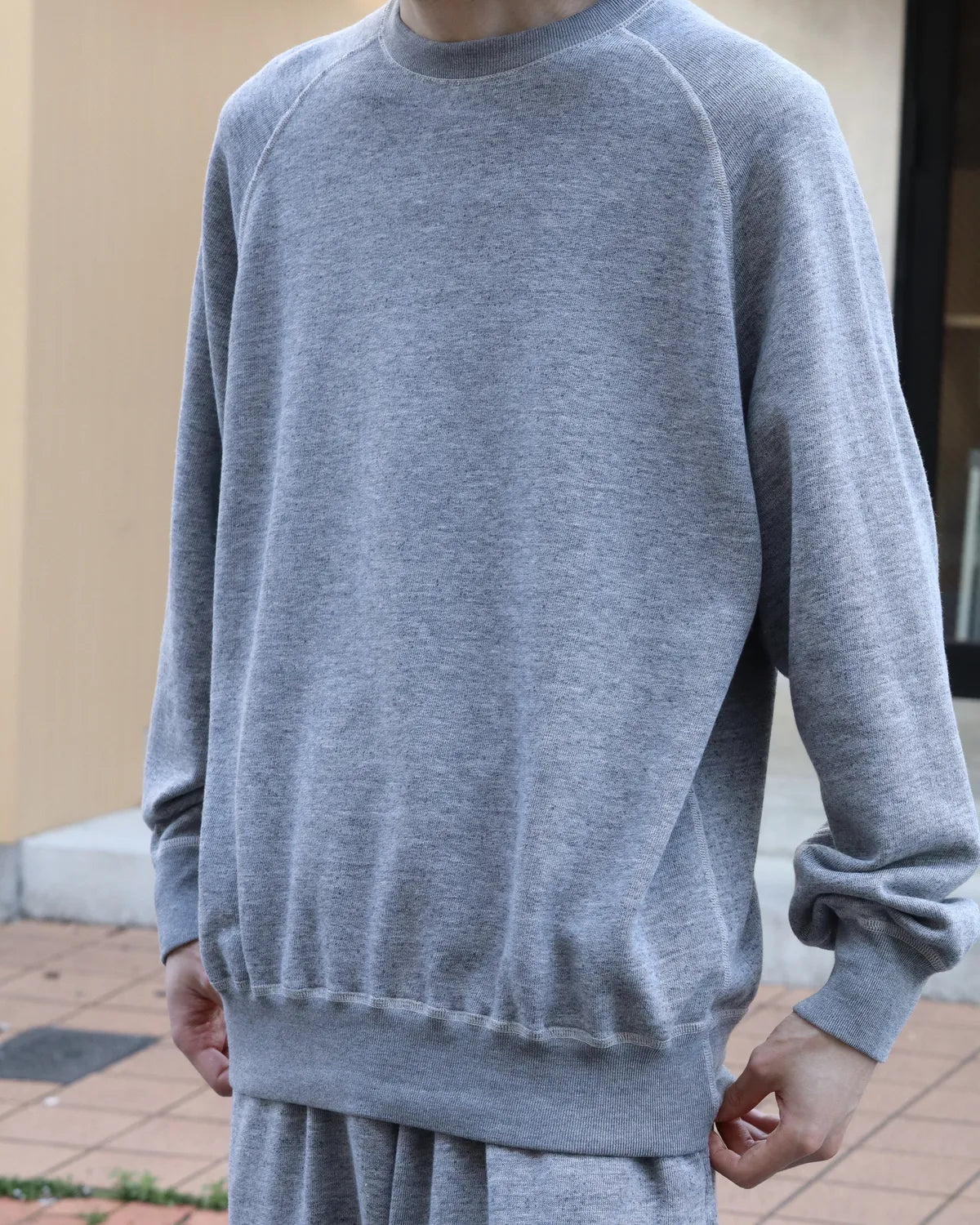 COMOLI / グレー裏毛 クルーネック (D01-05045)