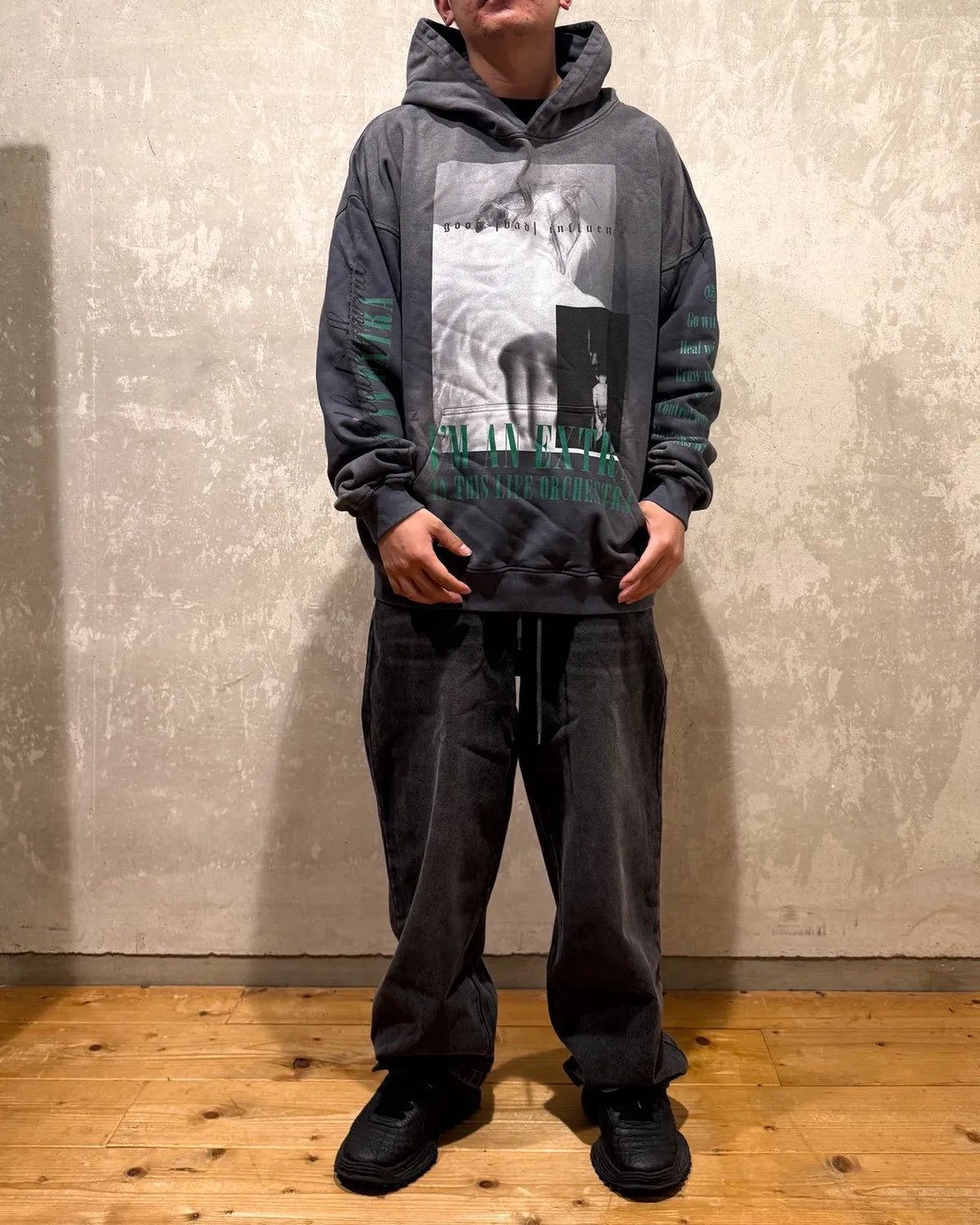 A Good Bad Influence / I AM AN EXTRA L HOODIE (AGBI-25AW-HD07)