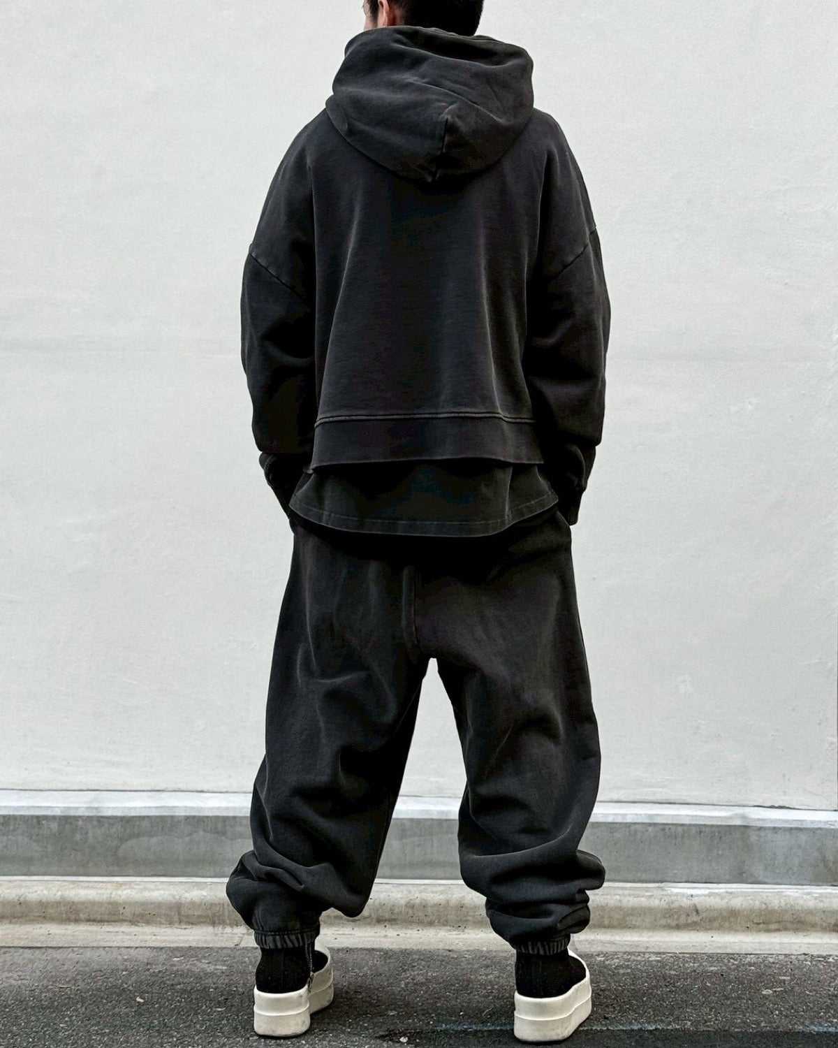 entire studios / Heavy Hood (ESSS26HO04012)