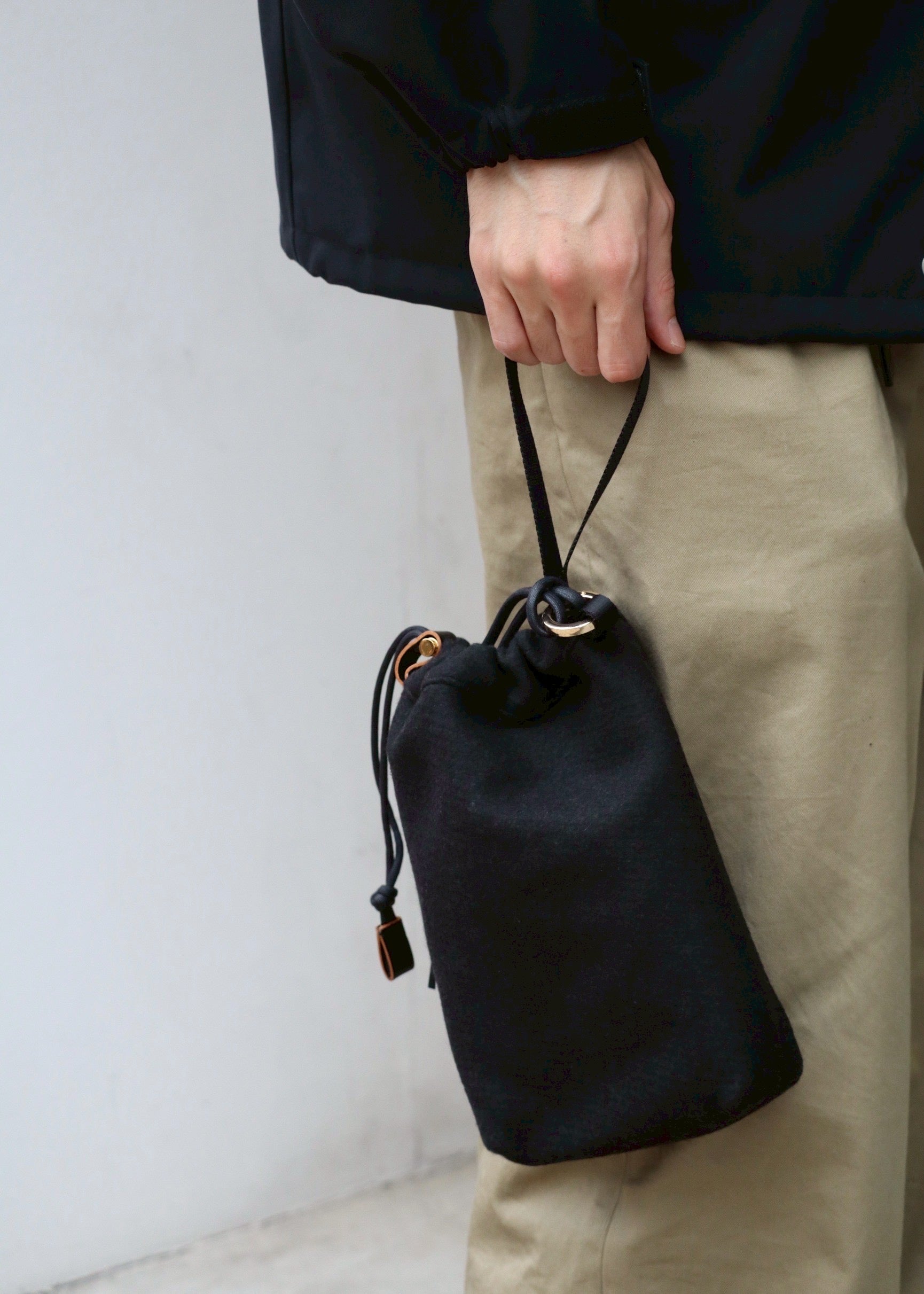 texnh / DRAWSTRING POUCH M / WOOL (B13-01125)