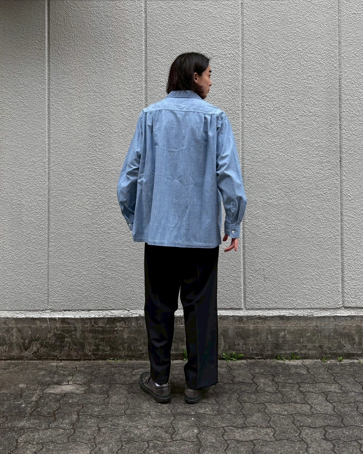 Unlikely / Unlikely Open Collar Work Chambray with Flower (U25S-11-0002)