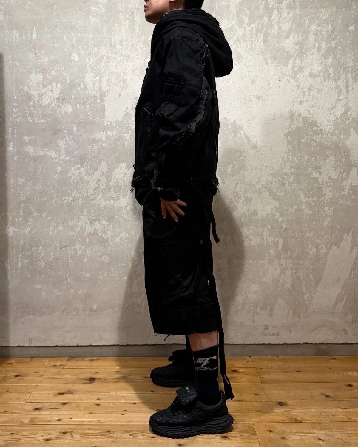 MINUS / 11MS Boro Crust (NOIR)